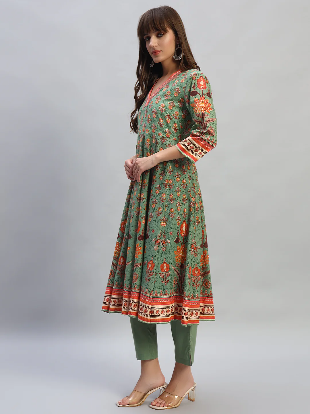Women's Printed Green V-Neck 3/4th Sleeves Casual Kurti Plazo Set - Image 3