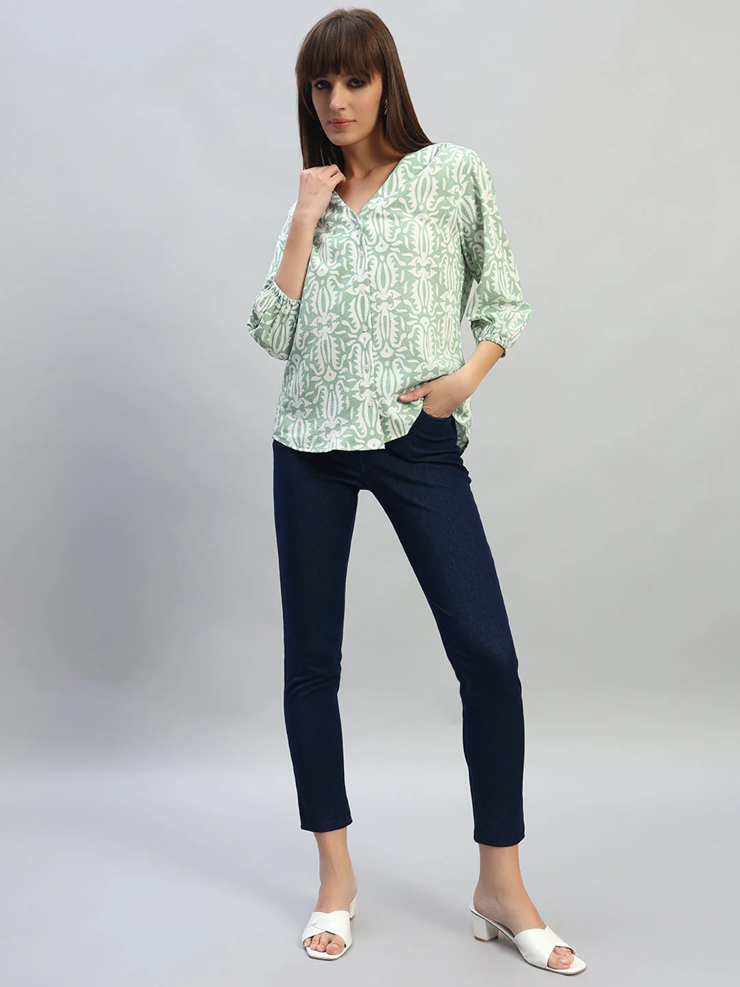 Women's Printed Light Green 3/4th Sleeves V-Neck Casual Tunic - Image 7