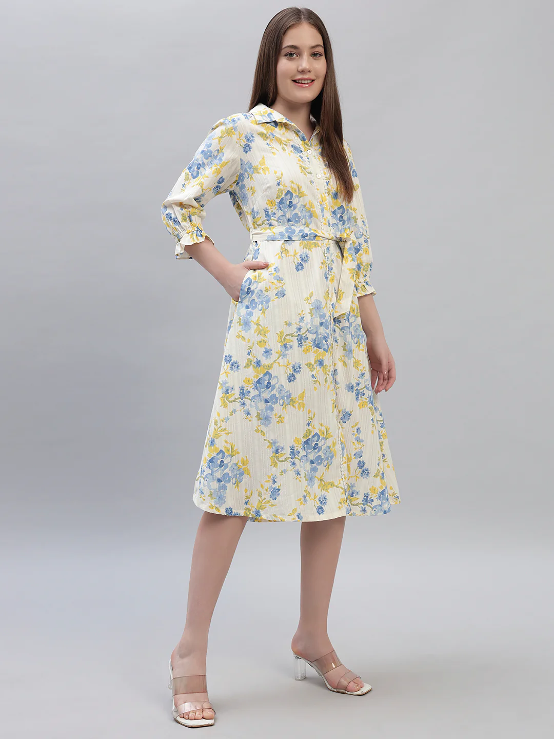 Women's Printed Off White 3/4th Sleeves Spread Collar Casual Dress - Image 3