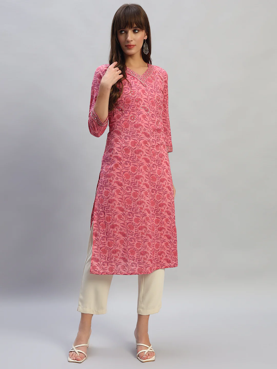 Women's Printed Onion V-Neck 3/4th Sleeves Casual Kurti - Image 2