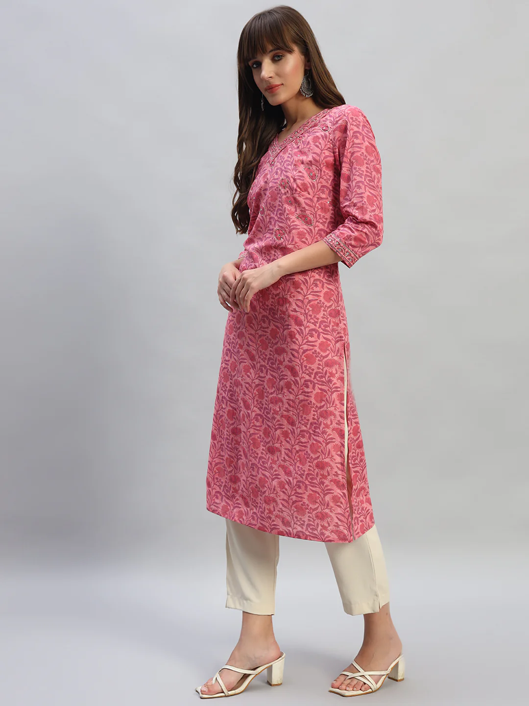 Women's Printed Onion V-Neck 3/4th Sleeves Casual Kurti - Image 3