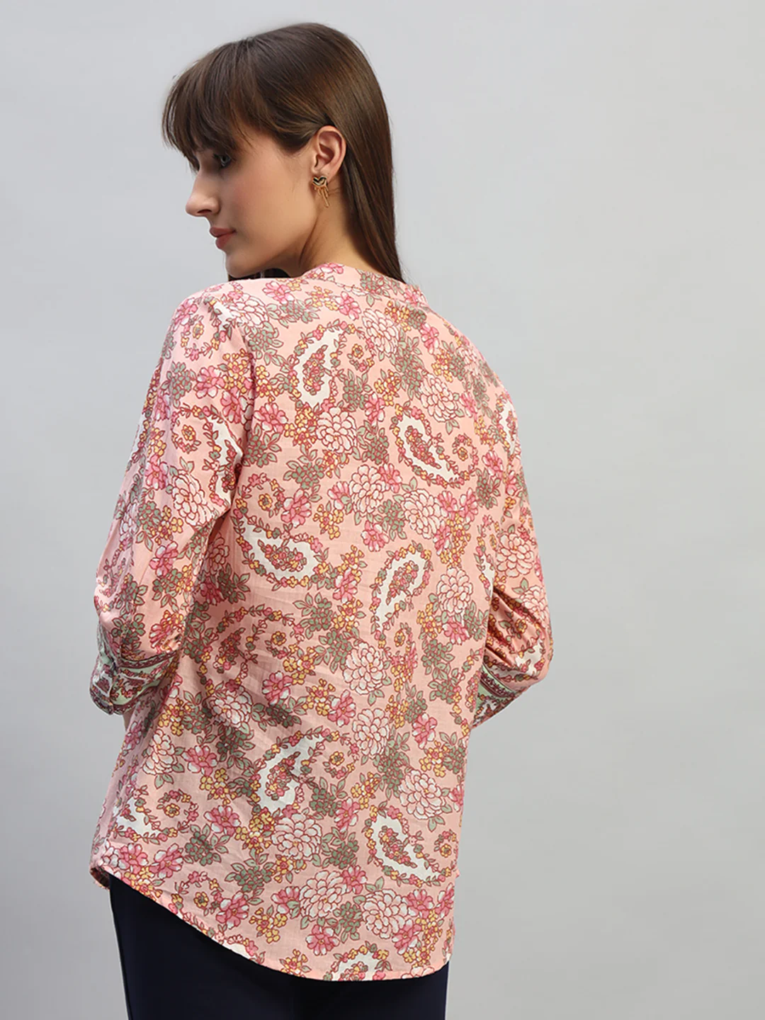Women's Printed Peach 3/4th Sleeves Spread Collar Casual Tunic - Image 4