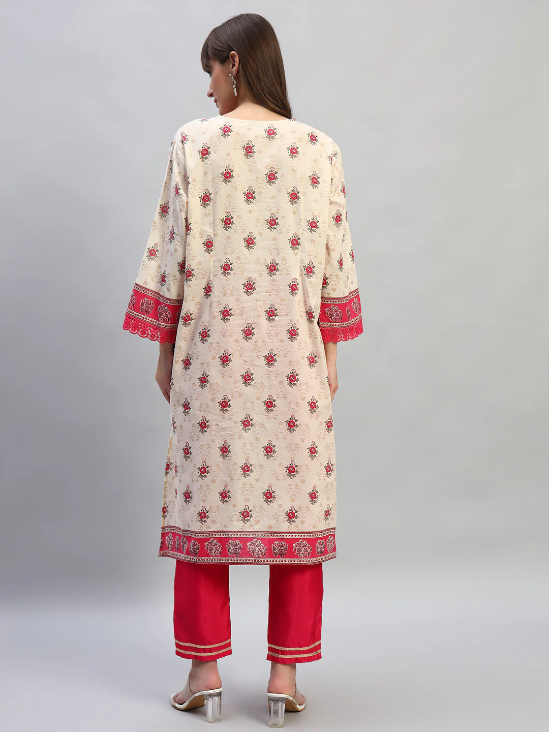Women's Printed Pink Round Neck 3/4th Sleeves Casual Kurti - Image 2