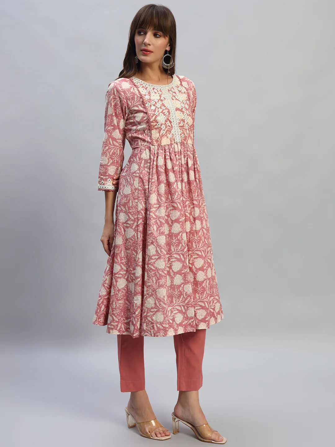 Women's Printed Pink Round Neck 3/4th Sleeves Casual Kurti Plazo Set - Image 5