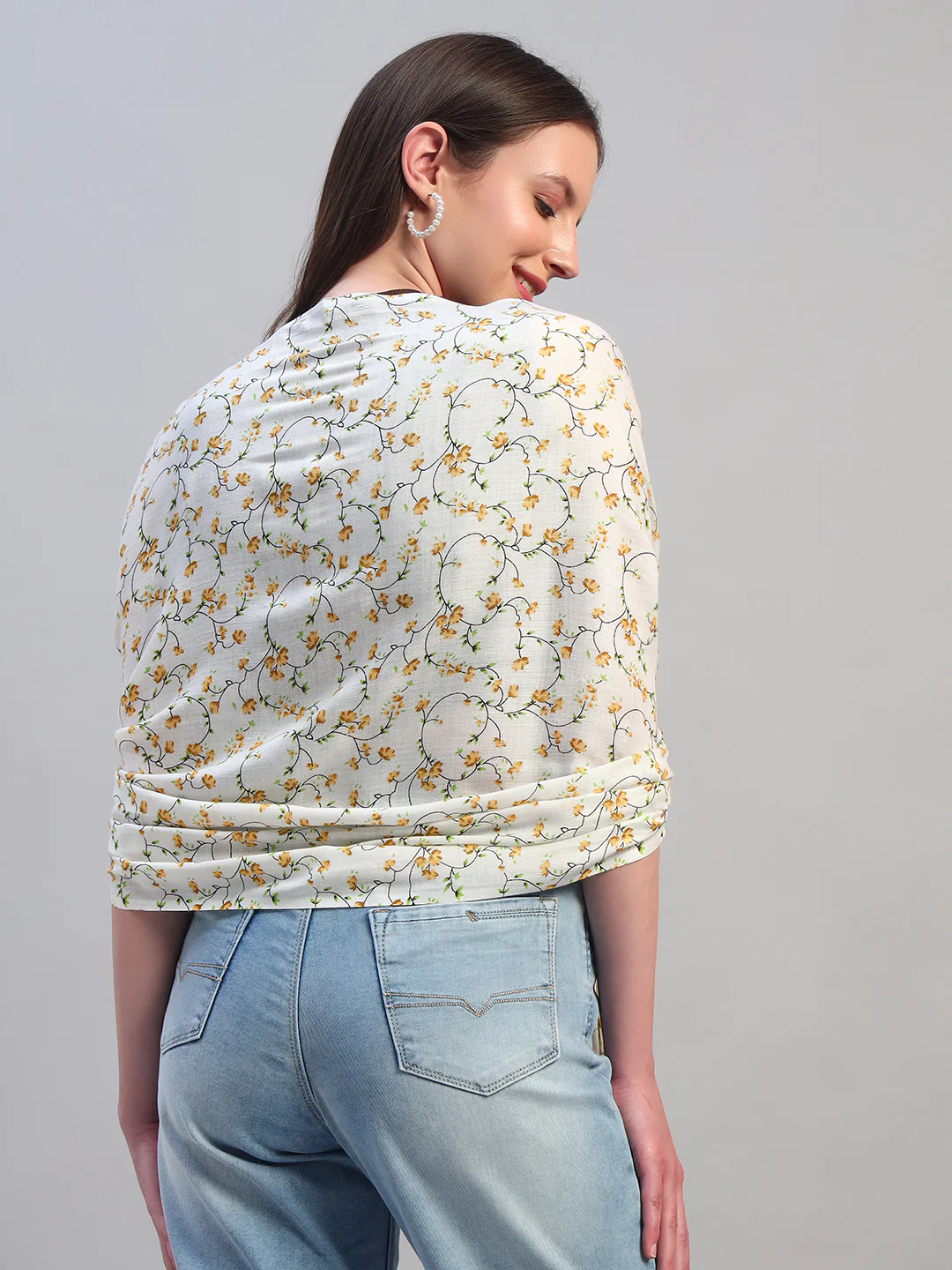 Women's Printed White Scarf - Image 3