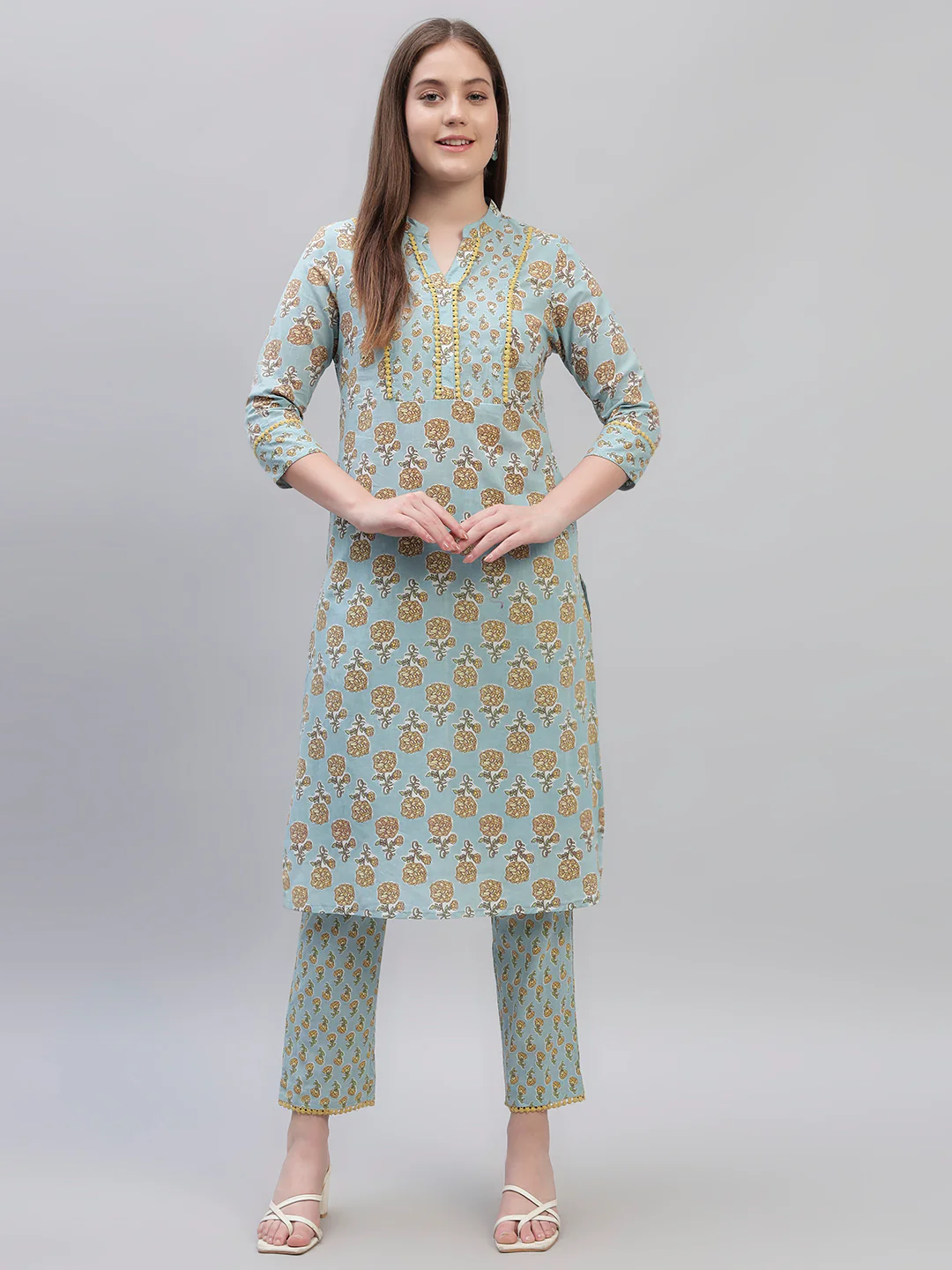 Women's Sky Blue Printed 3/4th Sleeves Round Neck Casual Kurti Plazo Set - Image 2