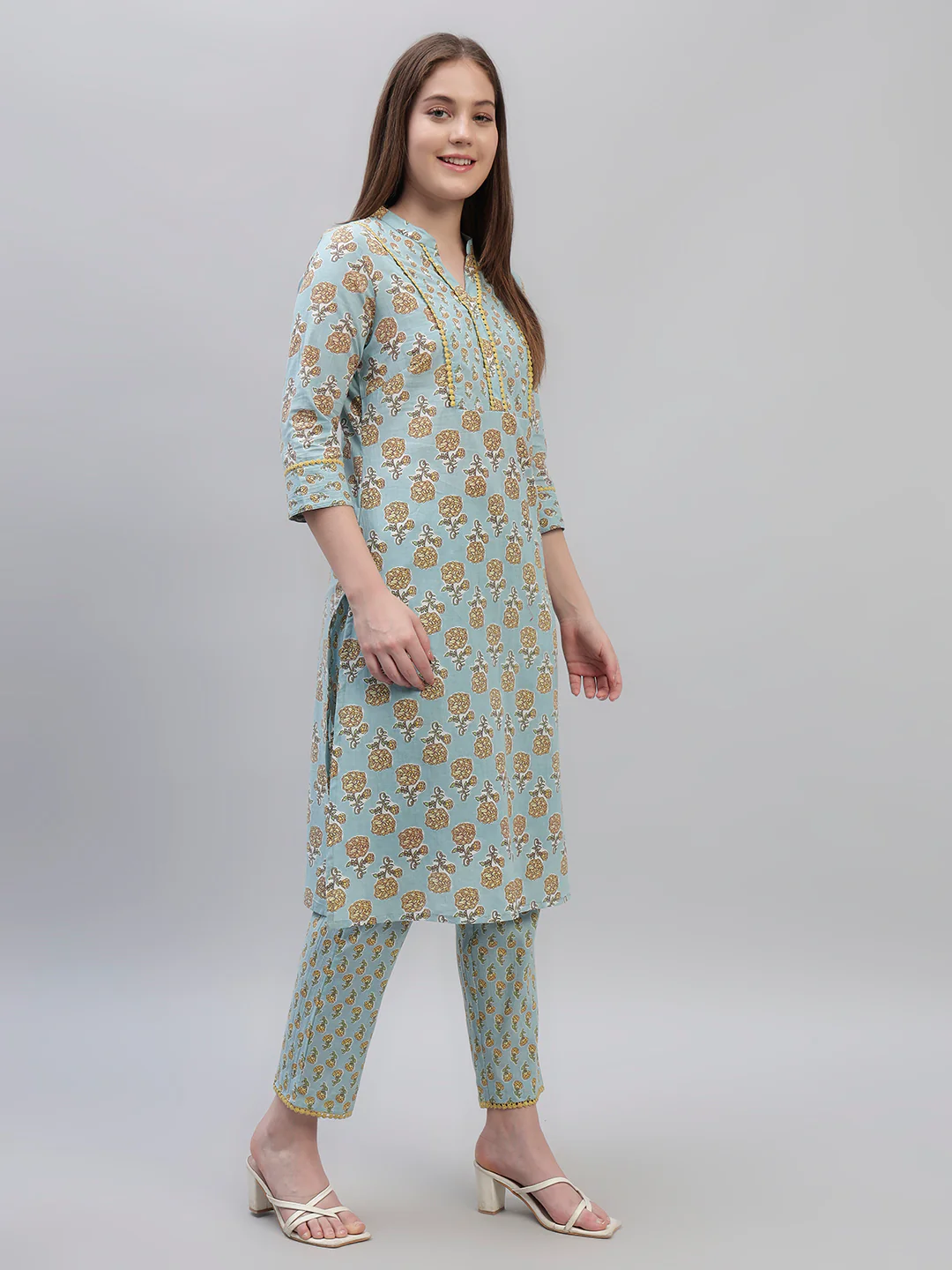 Women's Sky Blue Printed 3/4th Sleeves Round Neck Casual Kurti Plazo Set - Image 4