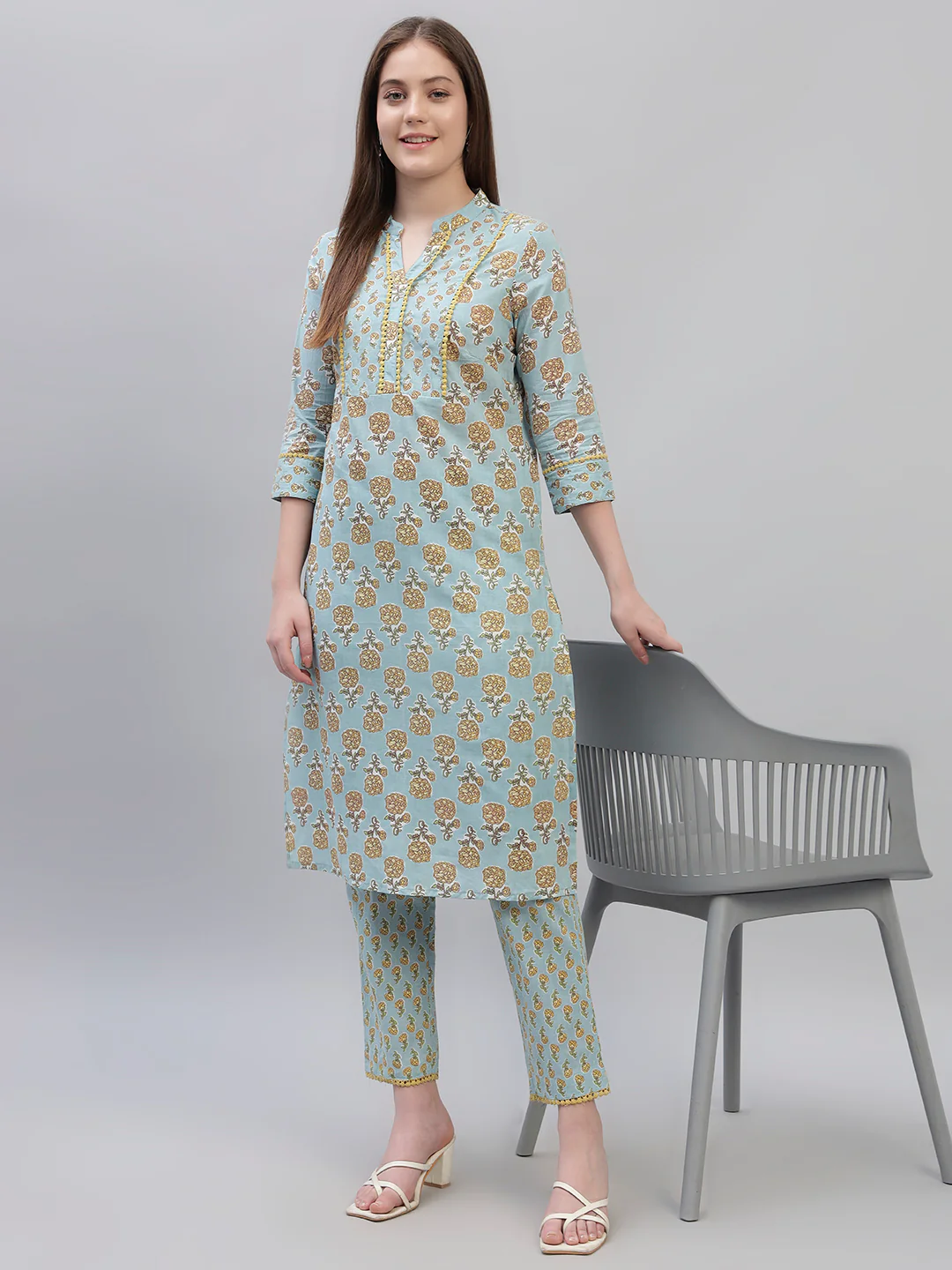 Women's Sky Blue Printed 3/4th Sleeves Round Neck Casual Kurti Plazo Set - Image 9