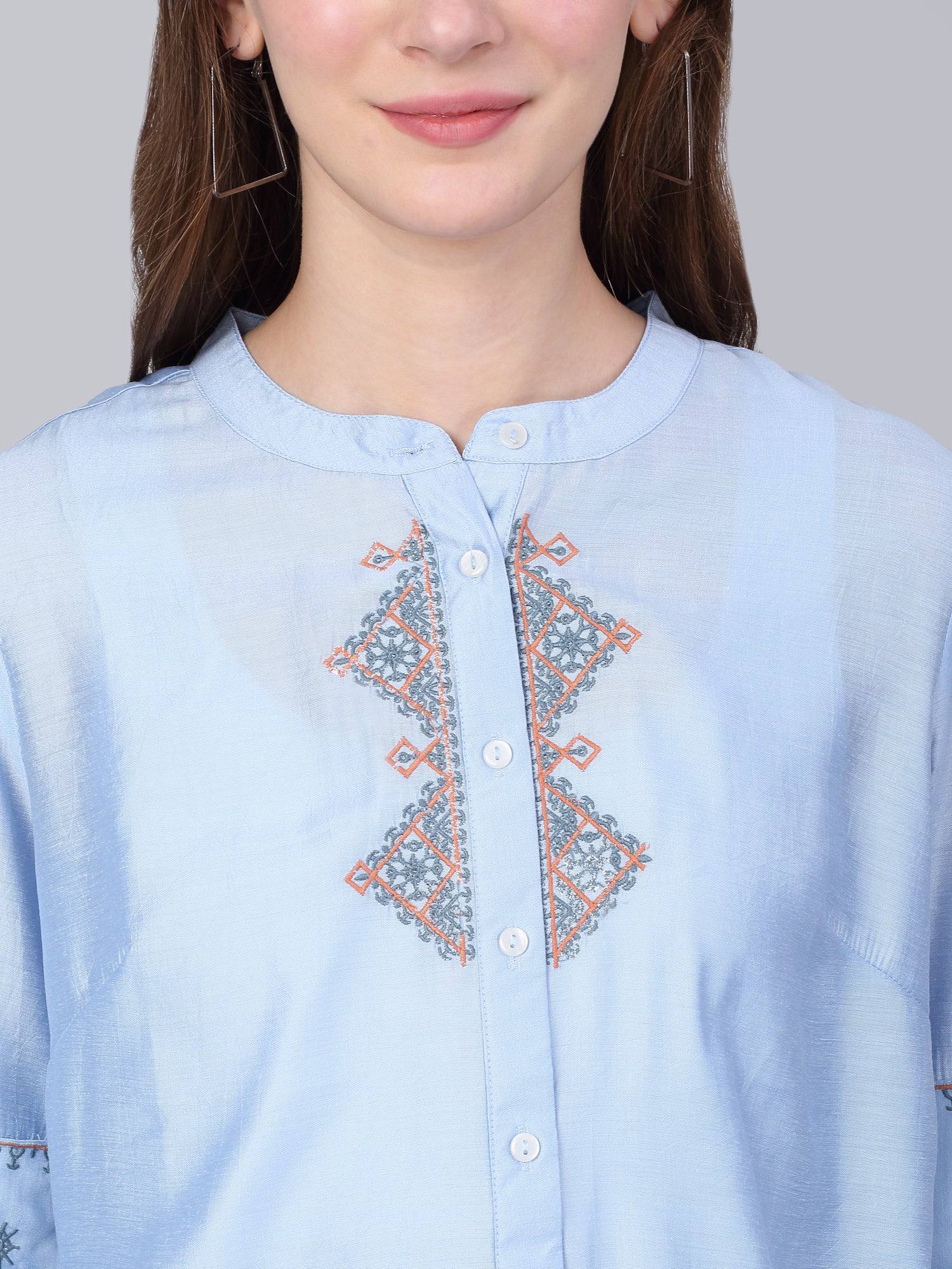 Women's Sky Blue Solid Casual Tunic - Image 6
