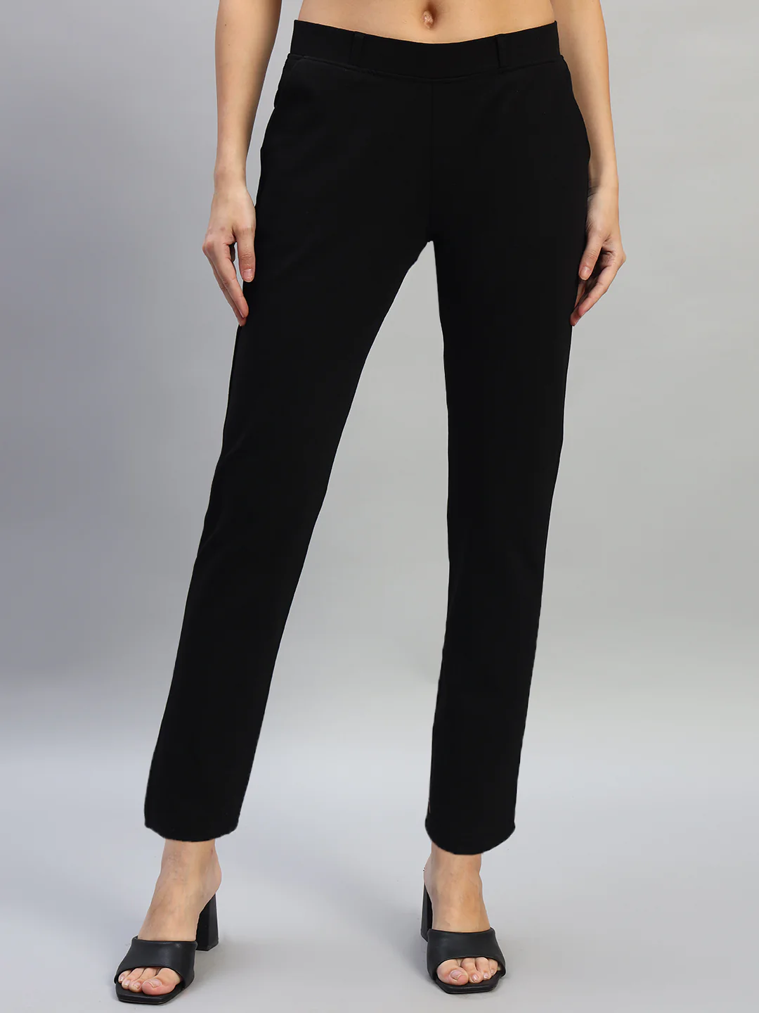 Women's Solid Black Regular Fit Casual Jegging - Image 2
