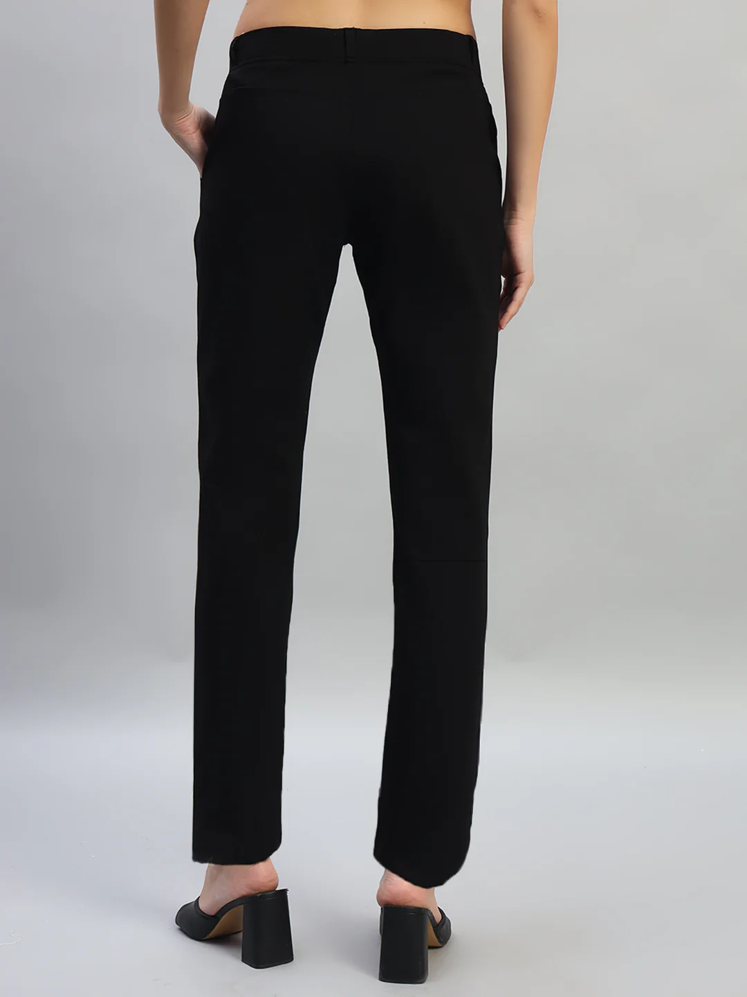 Women's Solid Black Regular Fit Casual Jegging - Image 4