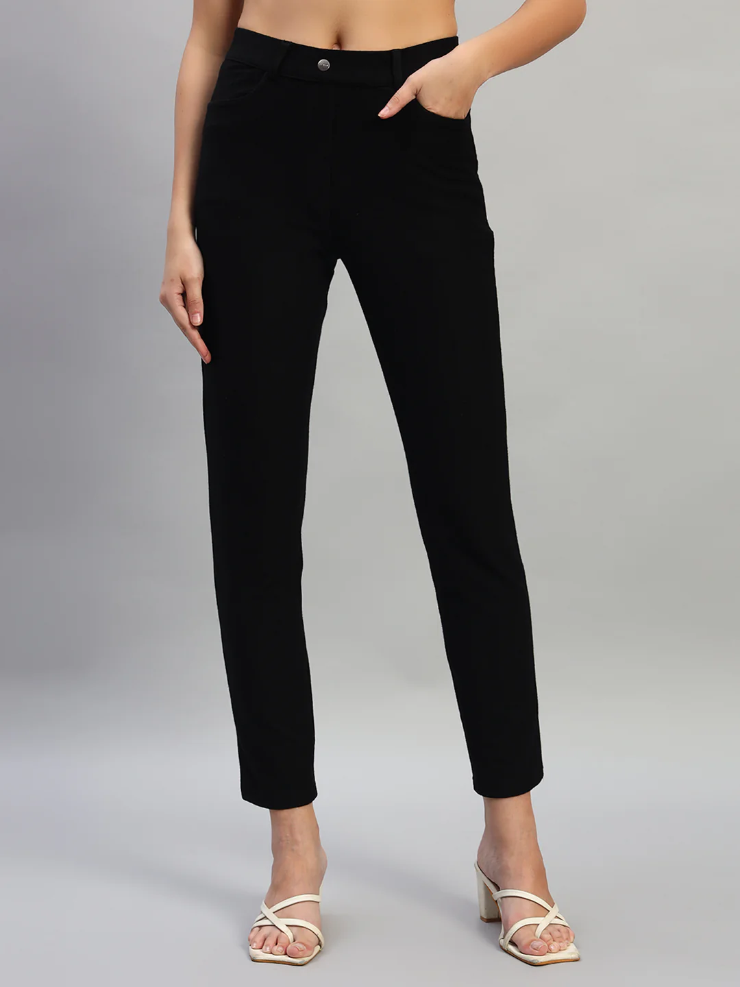 Women's Solid Black Regular Fit Casual Jegging Pant - Image 2