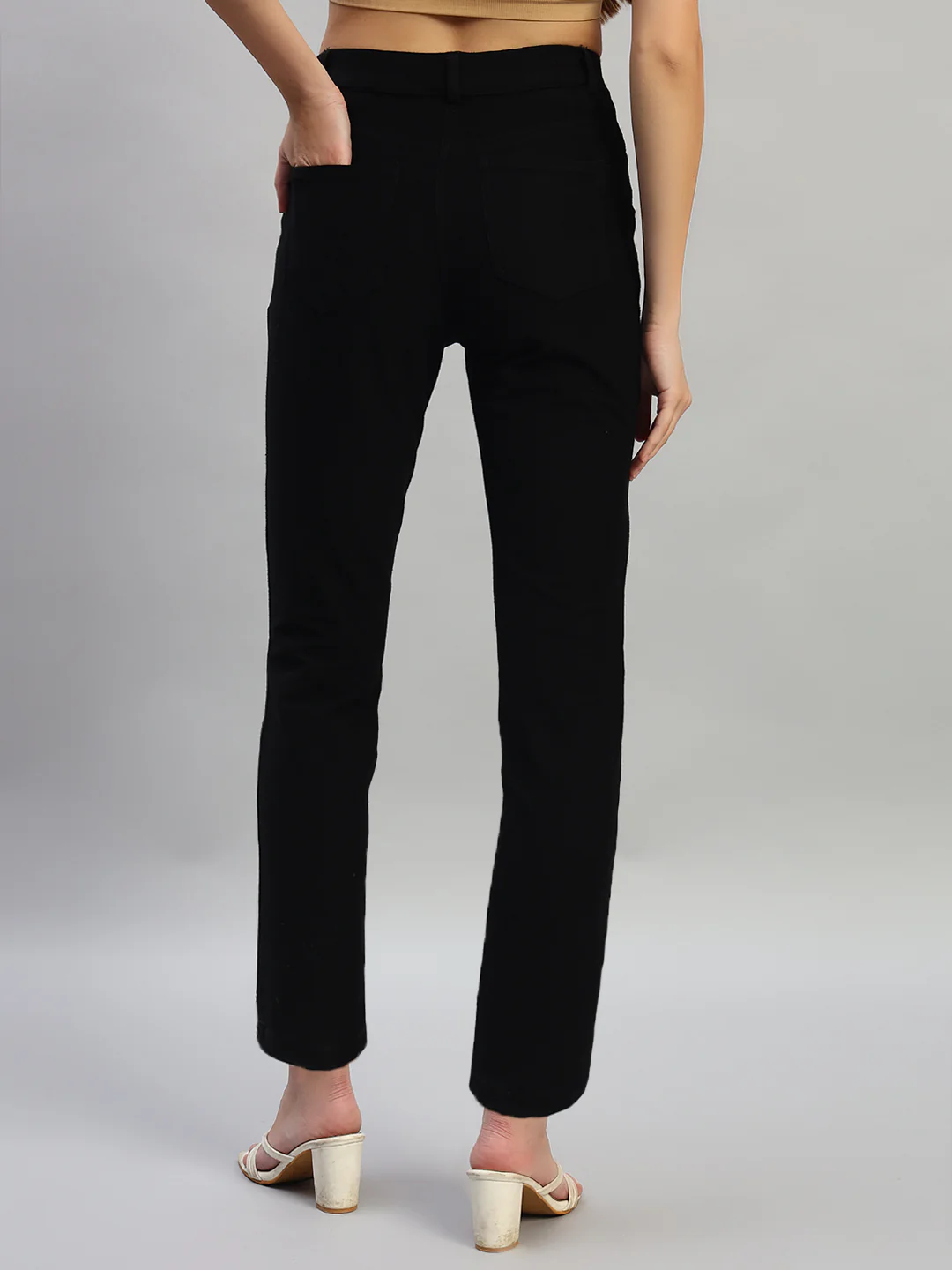 Women's Solid Black Regular Fit Casual Jegging Pant - Image 4