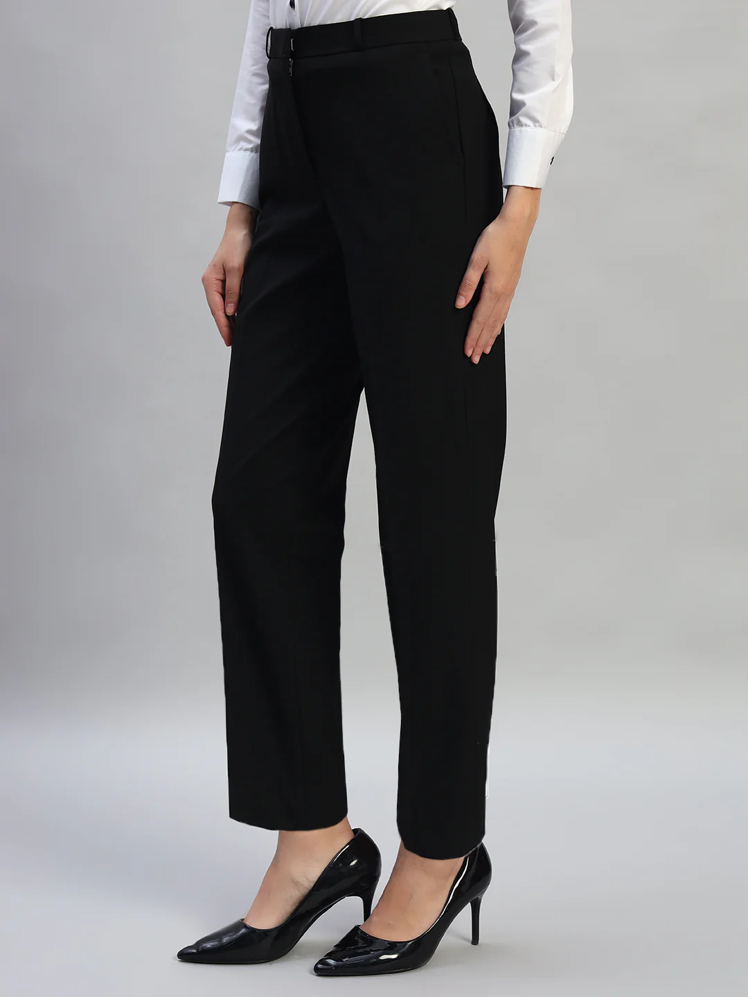 Women's Solid Black Regular Fit Formal Trouser - Image 4