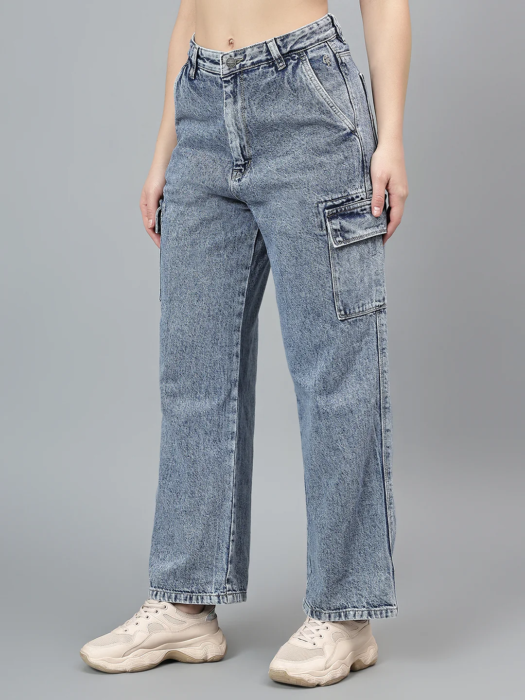 Women's Solid Blue Cargo Jeans - Image 3