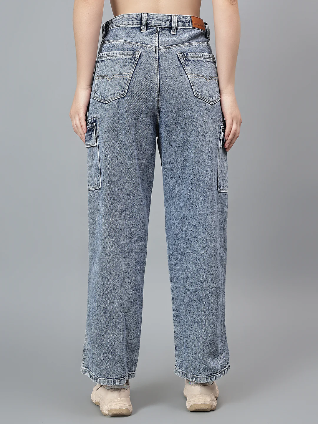 Women's Solid Blue Cargo Jeans - Image 5