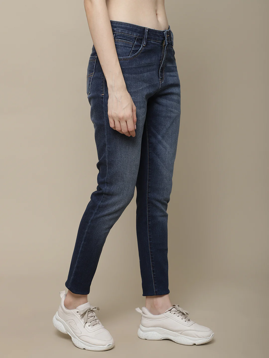 Women's Solid Blue Casual Jeans - Image 5