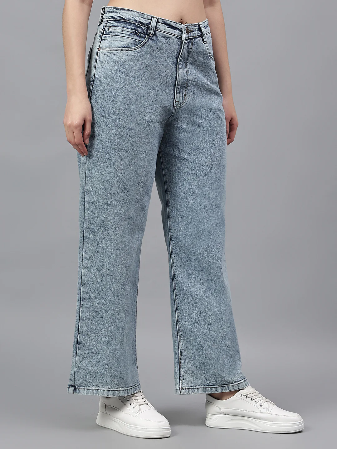Women's Solid Blue Regular Fit Casual Jeans - Image 4