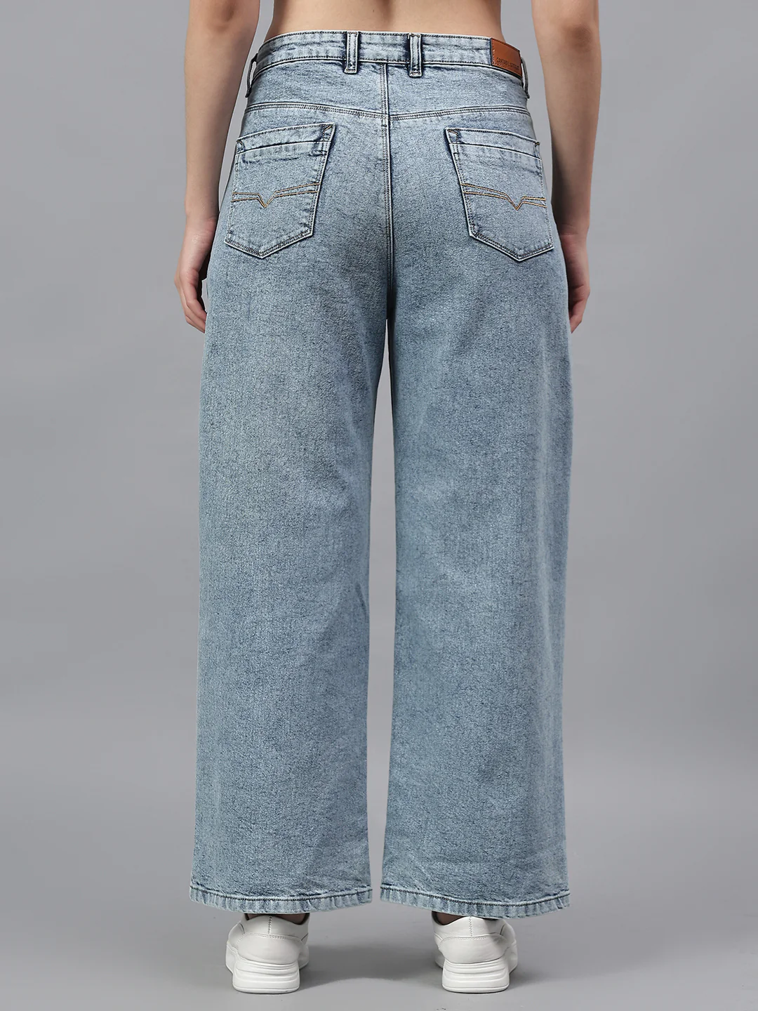 Women's Solid Blue Regular Fit Casual Jeans - Image 5