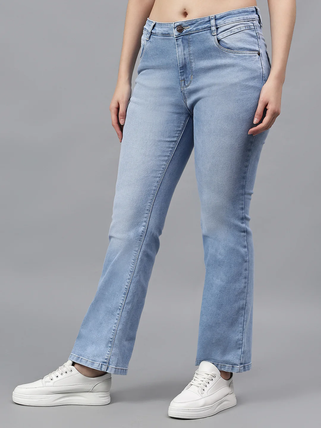 Women's Solid Blue Regular Fit Casual Jeans - Image 3