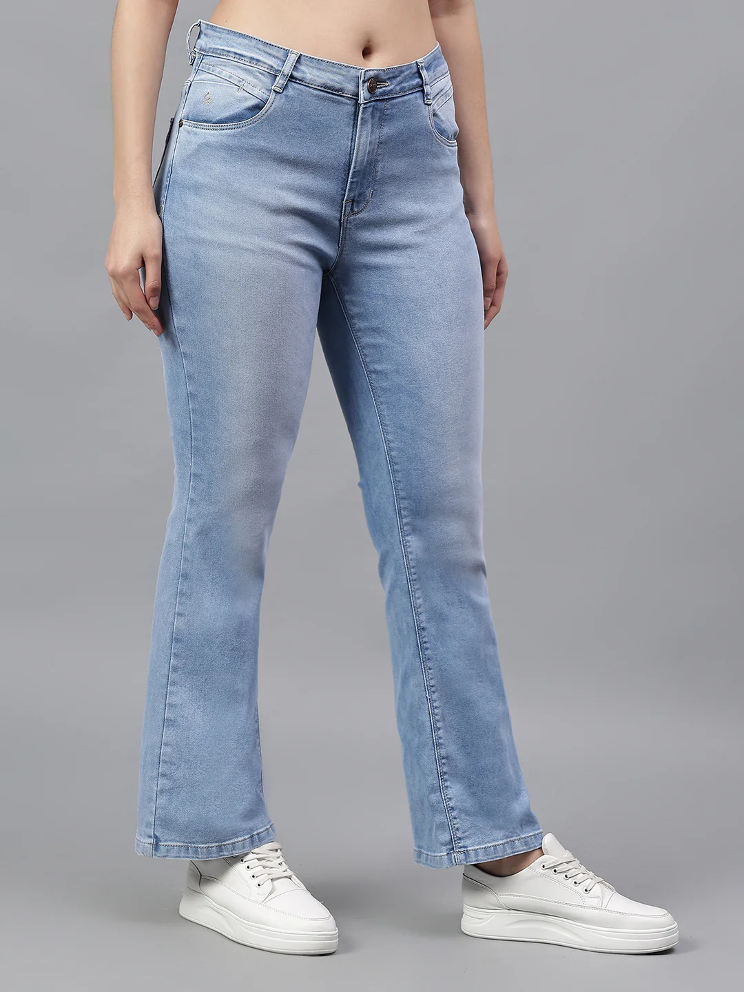 Women's Solid Blue Regular Fit Casual Jeans - Image 4