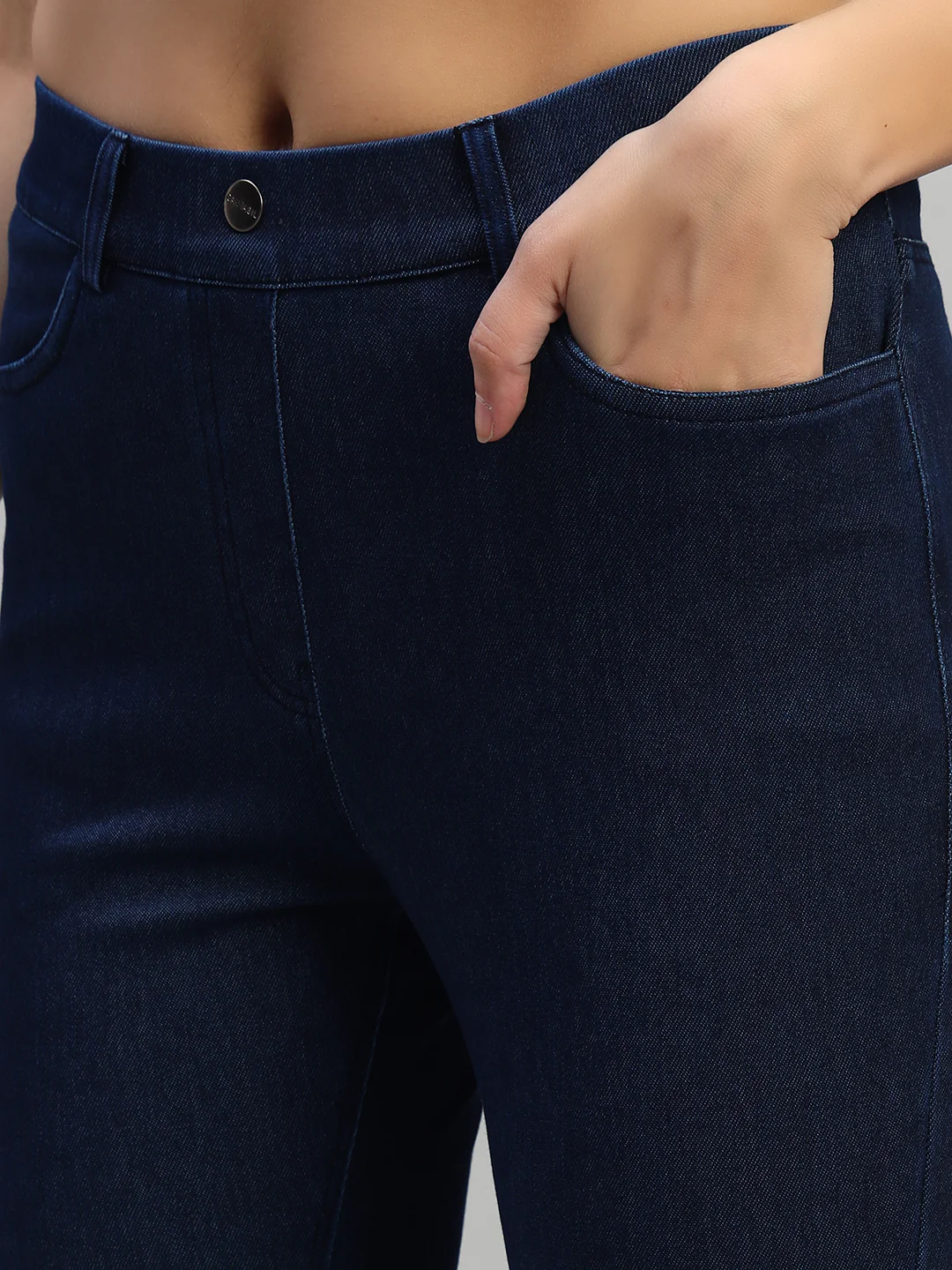 Women's Solid Dark Blue Regular Fit Casual Jegging Pant - Image 6