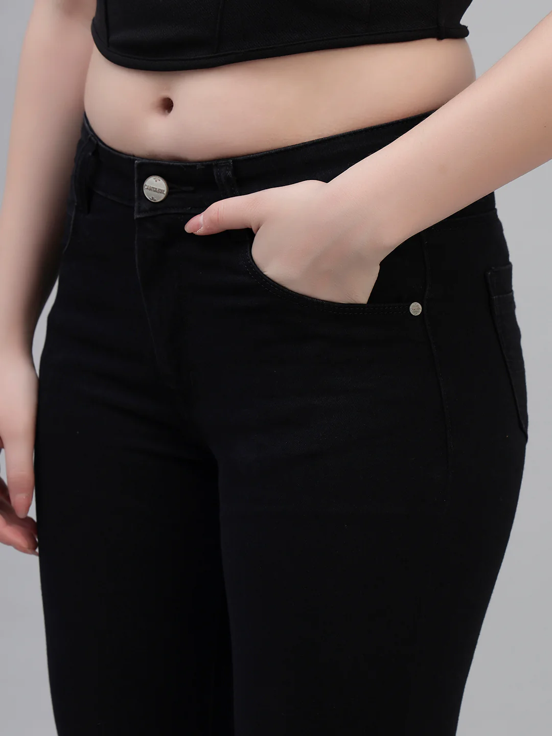 Women's Solid Denim Black Full Length Regualr Fit Casual Jeans - Image 6
