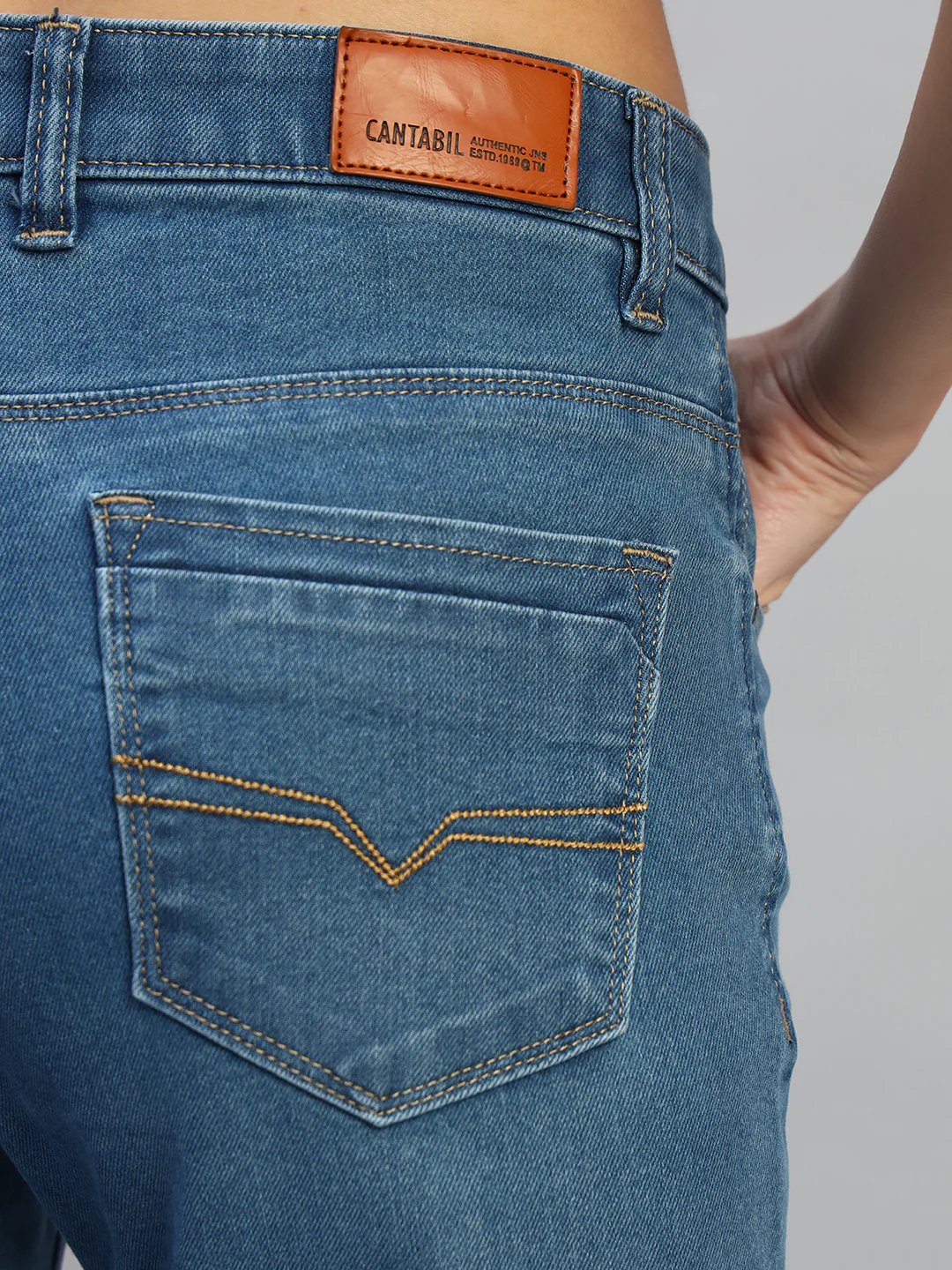 Women's Solid Denim Blue Full Length Regualr Fit Casual Jeans - Image 7