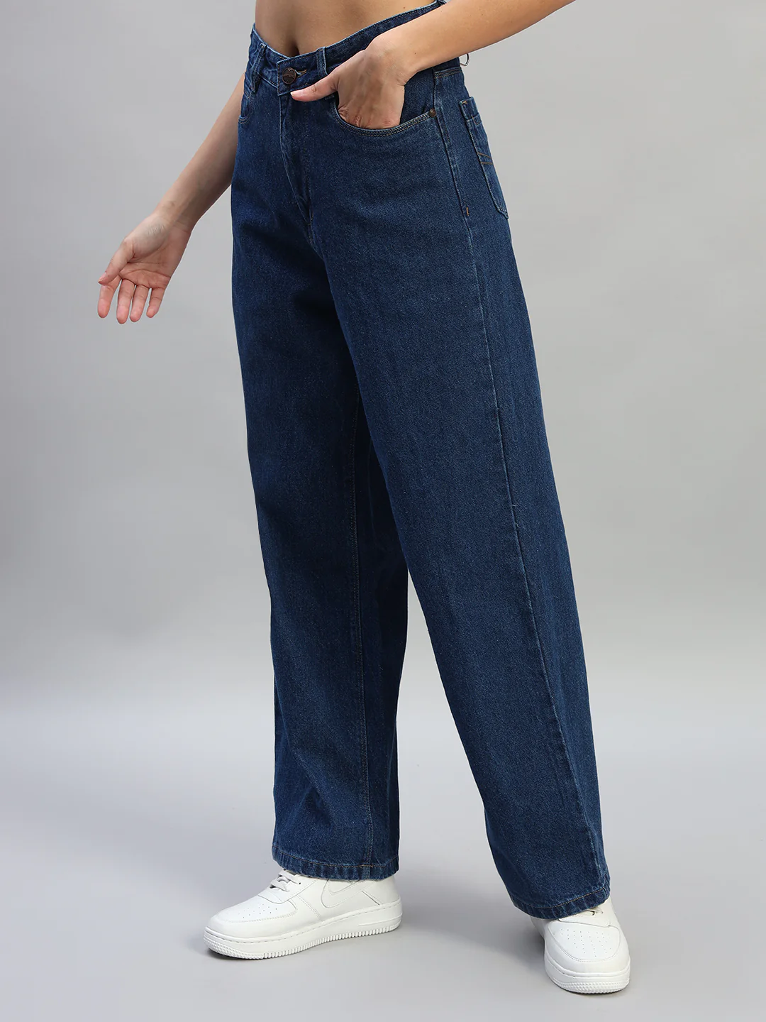 Women's Solid Denim Blue Full Length Regualr Fit Casual Jeans - Image 4