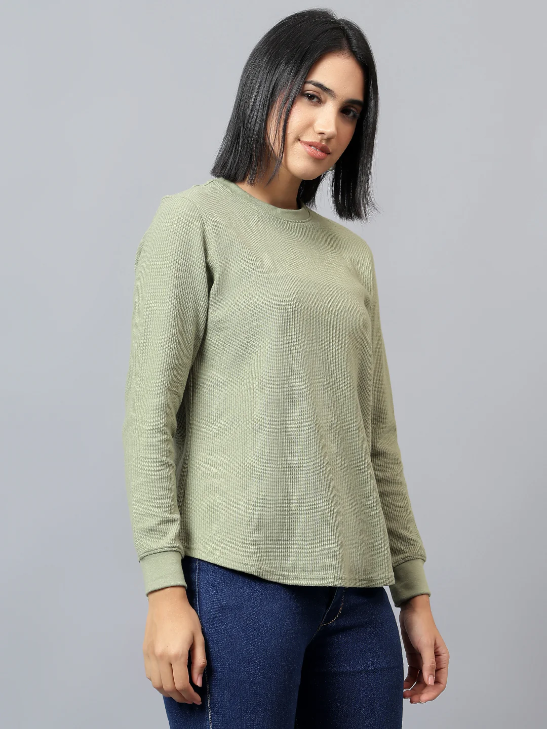 Women's Solid Green Round Neck Tshirt - Image 5