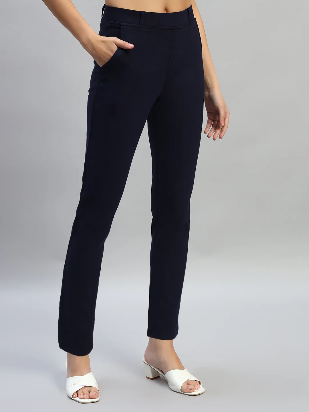 Women's Solid Navy Blue Regular Fit Casual Jegging - Image 6